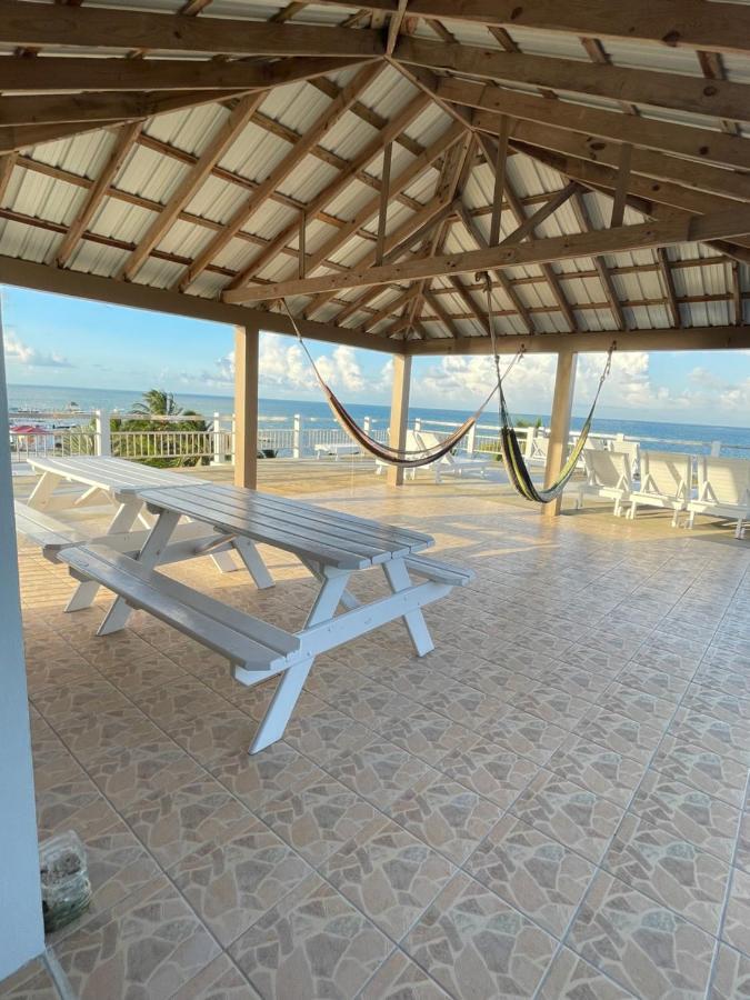 Caye Caulker Beach Hotel מראה חיצוני תמונה